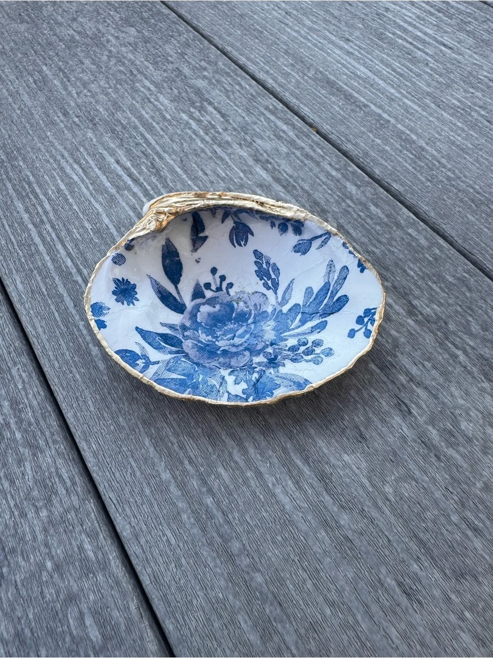 Blue & White Chinoiserie Ring Dish – Floral Shell Trinket Dish
